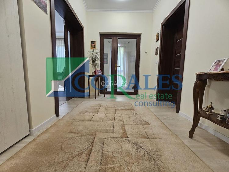 Pozitie excelenta. Intimitate. - 6