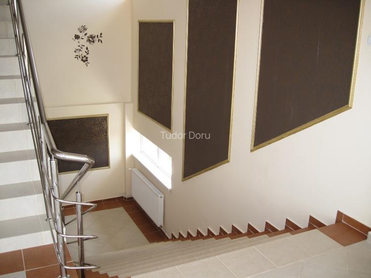 Vand sau inchiriez hotel 28 camere, 2 restaurante, sala conferinte, foisor etc. - 10