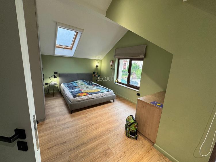 VILA COCHETA CU TEREN GENEROS,  PANOURI FOTOVOLTAICE 11KW SI GARAJ - 22