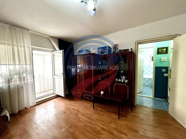 APARTAMENT SEMIDECOMANDAT - ETAJUL 1 - 6