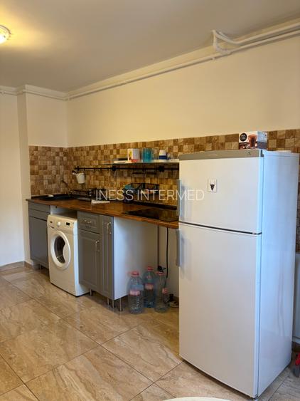 Stefan cel Mare, foarte aproape de metrou, parter, 2 camere nemobilate - 2