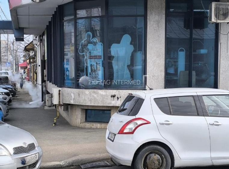 Centru, spatiu comercial 155 mp., front stradal 14 m. - 12