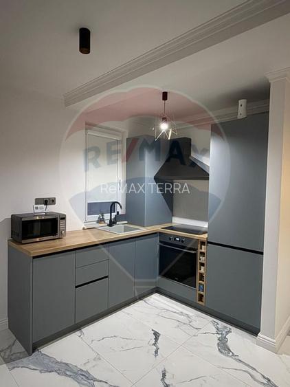 APARTAMENT etaj 1 -  LOC PARCARE-strada Salciei - 2