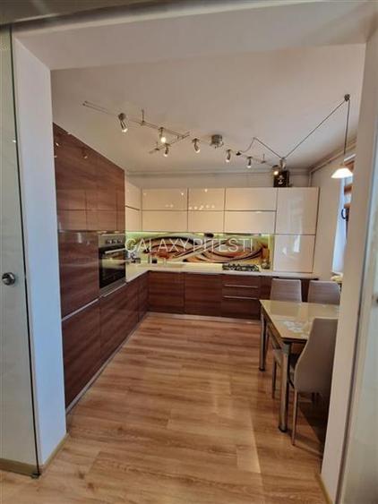 Apartament de Lux cu 3 Camere și Scara Interioară – De Vânzare Teilor - 3