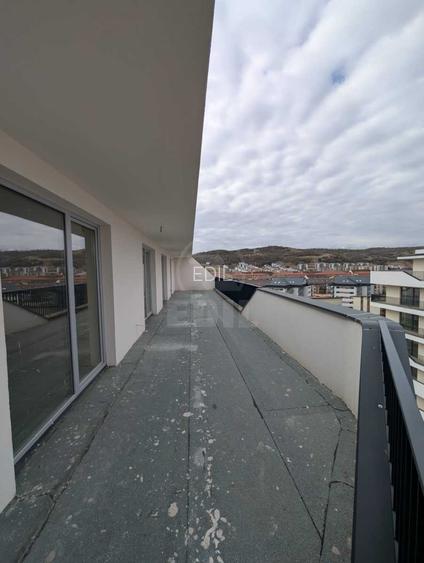 Penthouse Eroilor - 9