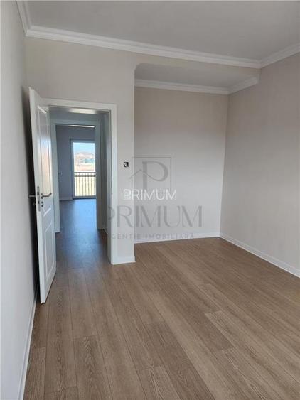 Duplex deosebit - finalizat - perete dublu - dormitor la parter - curte amenajat - 9