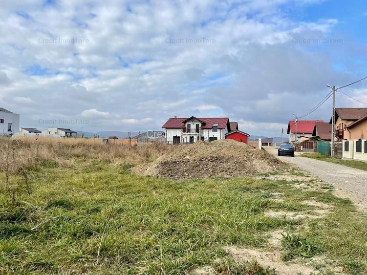 Lot de casa zona Cristian (suprafata 1000mp) - 3