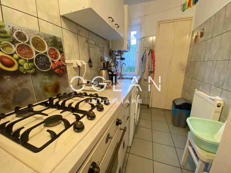 Apartament 3 camere, etaj intermediar, strada Semaforului - 4