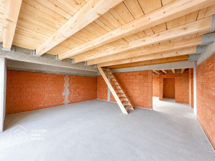 Penthouse cu potential exceptional, la rosu, 170mp, mansardabil pana la 300mp