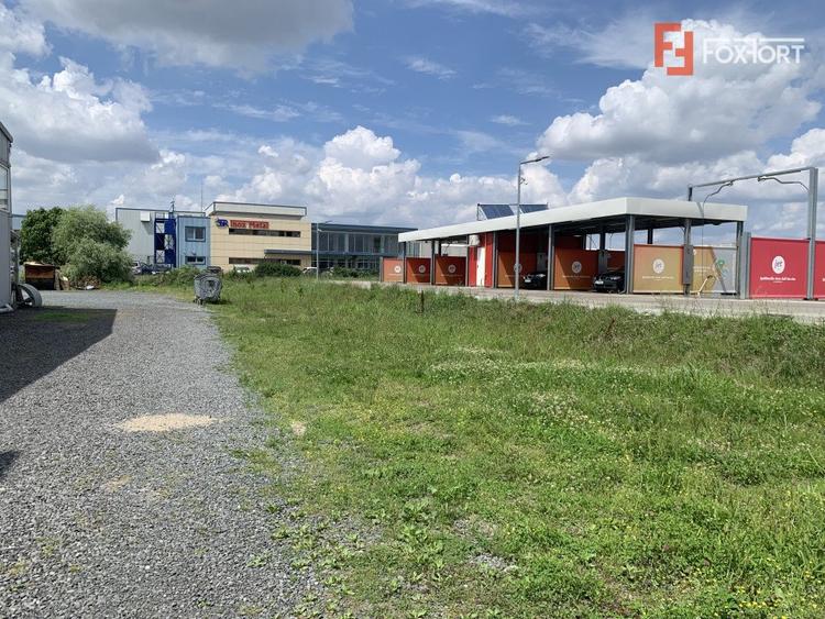 Teren de 712 mp de inchiriat cu acces auto la asfalt, calea Lugojului