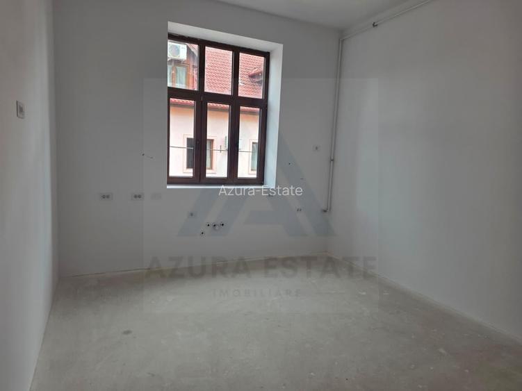 Apartament renovat 3 camere 2 bai 85 mp si pivnita  în zona Central - 4