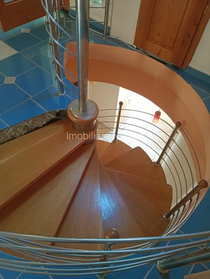 CASA 6 camere CU MANSARDA cu un design deosebit si o arhitectura futurista - 7
