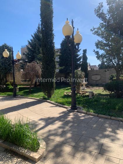 Primo -Vilă D+P+2M+Mpiscina teren 1289 mp preț.2.100.000 euro - 3