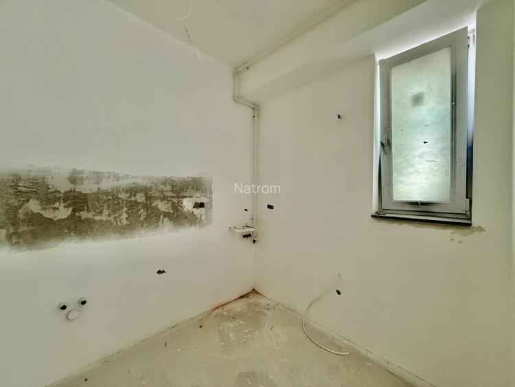 Centrul Capitalei, apartament cu 2 bai, etaj superior ! - 10