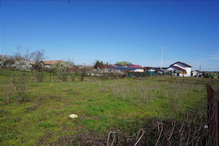 Parcele de teren cu utilitati - 400 mp - 8