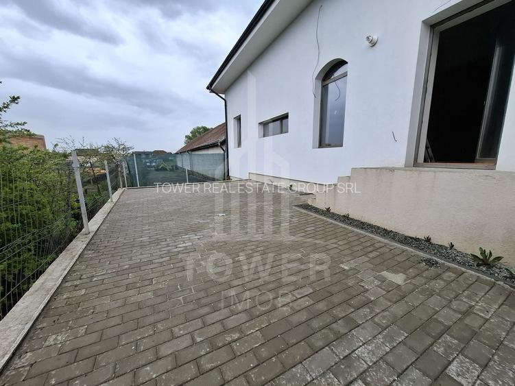 Casa rezidențială cu 7 camere, 3 băi, dressing, pivniță – Sura Mica - 7