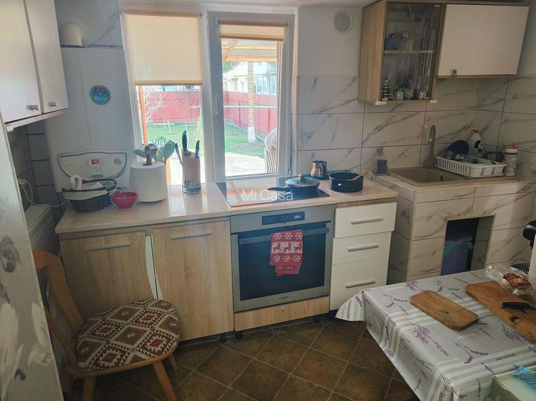 Casa singur in curte zona Astra - 7