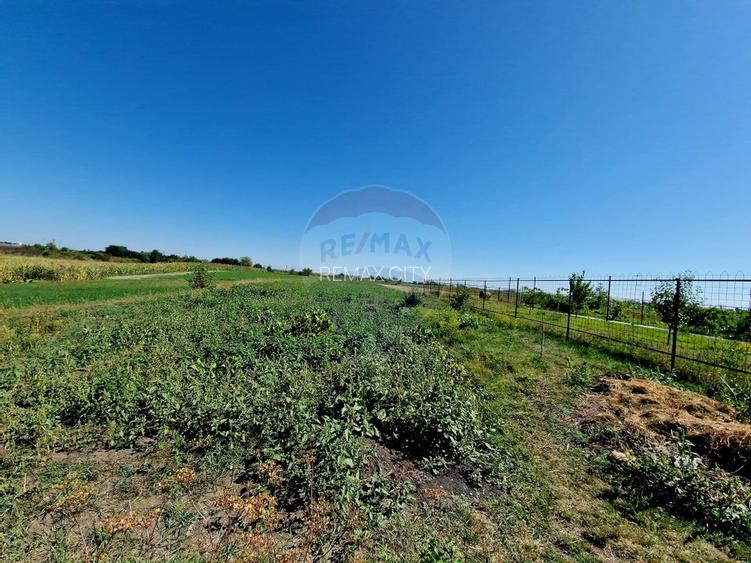 Vand sau schimb cu apartament  2 sau 3 camere si diferenta - 32