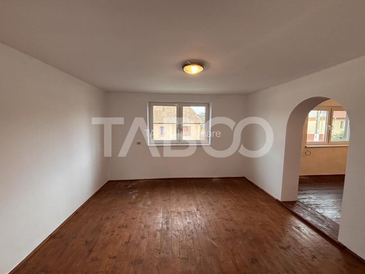 Casa individuala cu 3 camere  de vanzare 1020 mp teren in Hamba - 9