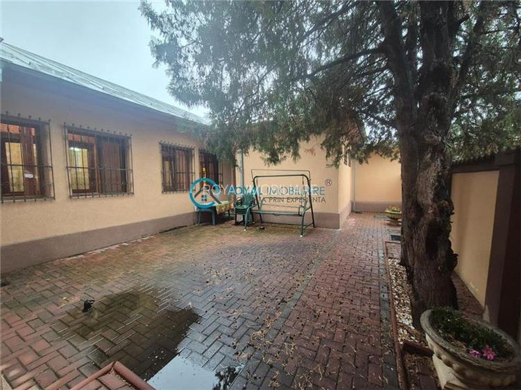 Royal Imobiliare - Vanzare Casa Zona Lupeni - 26