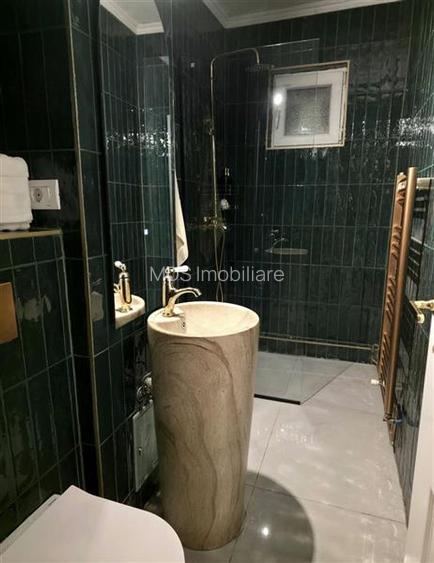 Mobilat si utilat la etaj 3 - 5