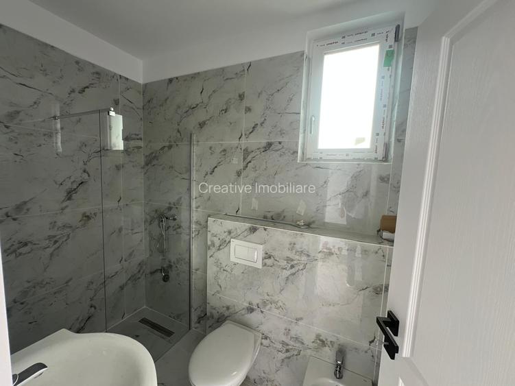 Vilă superbă - finisaje lux, teren generos, lângă stația de autobuz, comision 0% - 12