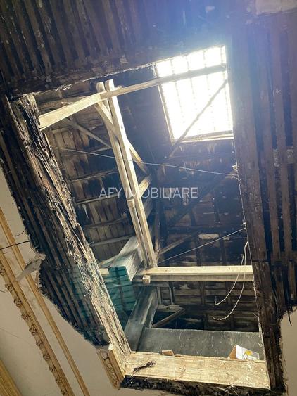 De Vanzare Vila Interbelica, 8-10 Camere, Romana - Zodiac - 27