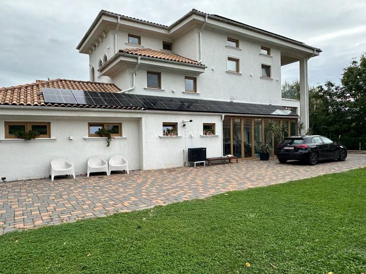 Vilă de Lux Vălenii de Munte- Independență Energetică Parțială & Piscină - 13