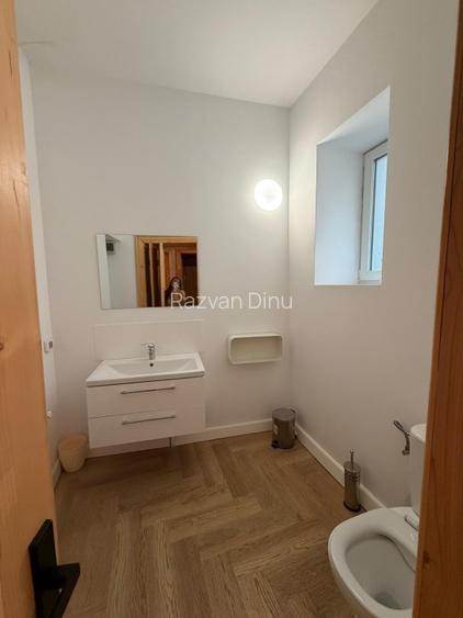Inchiriez spatiu 5 camere Peninsula - 6