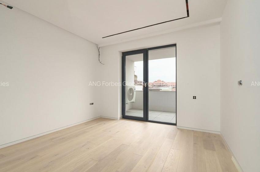 Penthouse Exclusivist cu Terase Generoase și Design Modern în Zona Aviatorilor - 12