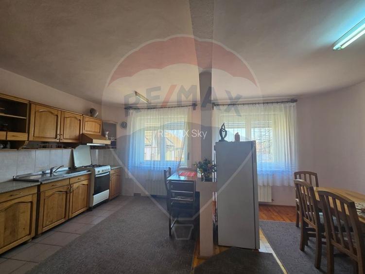 Casă spațioasă 331 mp utili + 5175 mp teren | Piscină interioară - 3