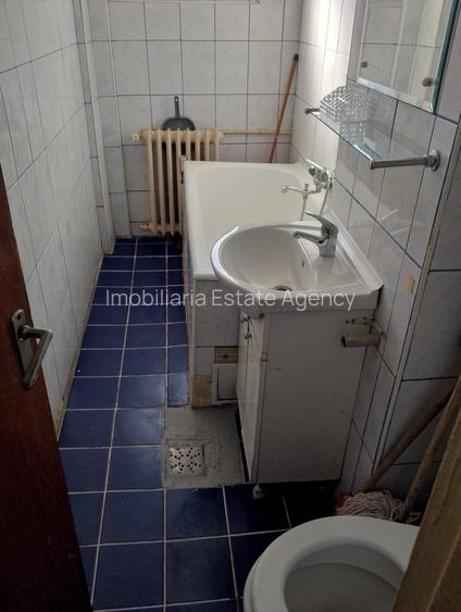 Garsoniera Muncii, stradal, 5 minute de metrou, mobilată si utilată complet - 5