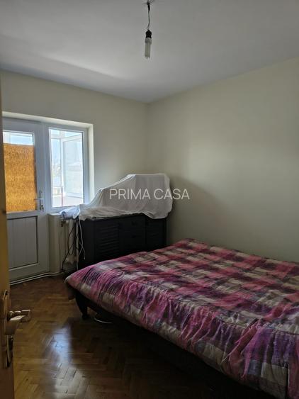 Apartament cu 3 camere Zona centrala Str. Bucegi Liceul de Arte etaj 3 , 2 balc - 6