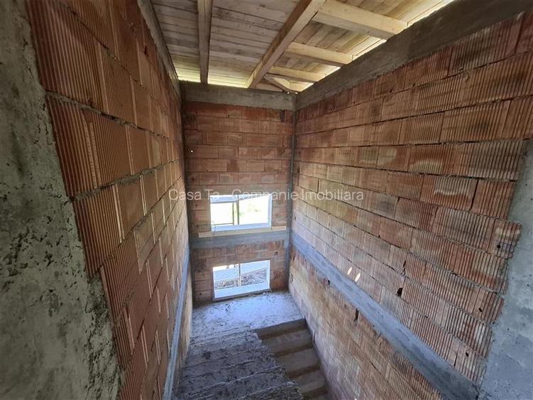 Vila 4 camere Valea Adanca intersectia 5 drumuri - 24