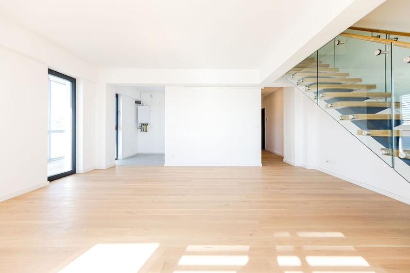 Penthouse cu 4 camere, cu scara interioara  - Comision 0% - 3