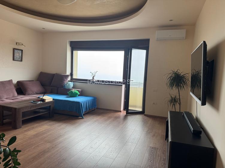 Vând apartament  4  camere vedere la mare - 4