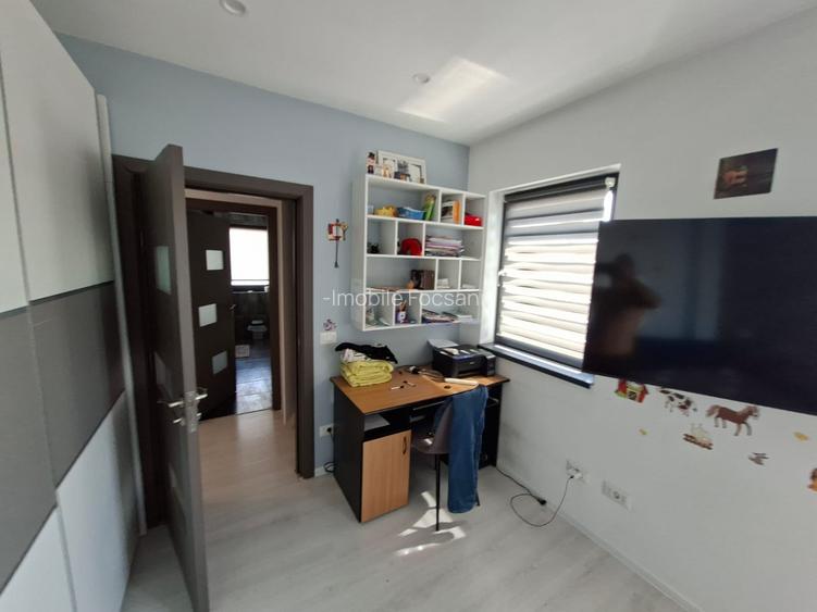 Apartament premium cu 3 camere - curte privata - 89mp - 10