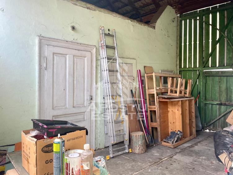 Casa 4 camere, anexe, teren generos zona Aradul Nou Cl. Timisorii - 24