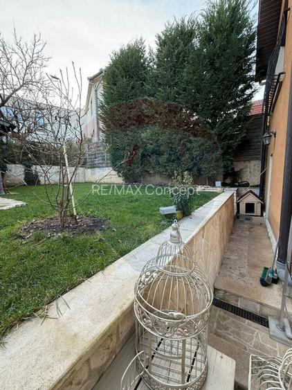 Casă / Vilă de închiriat în Gruia - 31