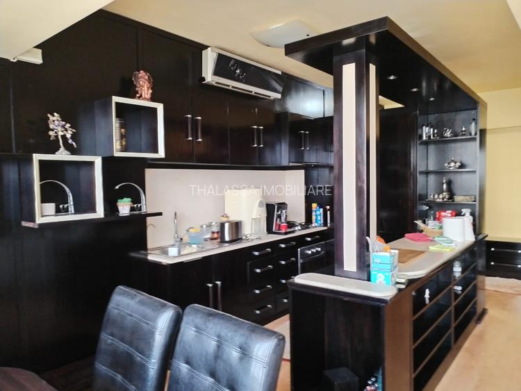 3 camere lux Universitate - KFC - 5