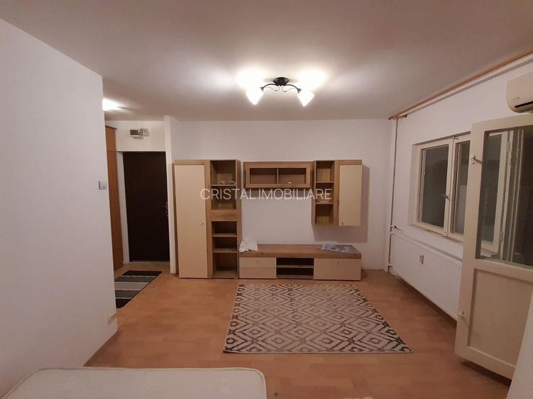 Garsonieră spațioasă, bloc anvelopat, zona Sebastian – Vulcan-Pet friendly - 5