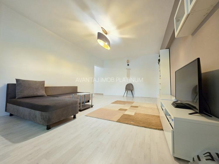 Calea Vacaresti - Parc Tineretului (Lumea Copiilor), bloc 1988 - 3