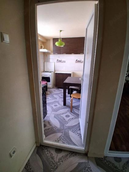 Apartament 2 camere, aproape de metrou