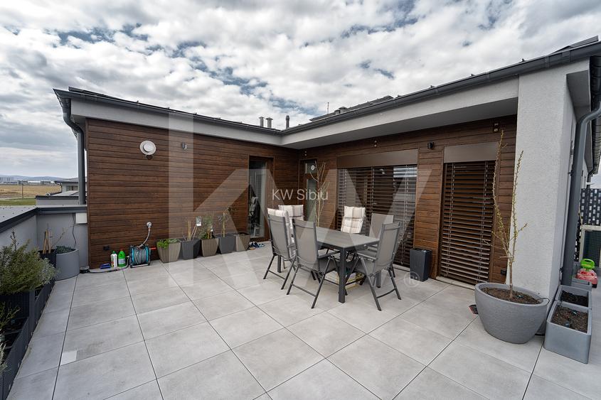 Penthouse smart în Sibiu - etaj retras, terasă generoasă - 10