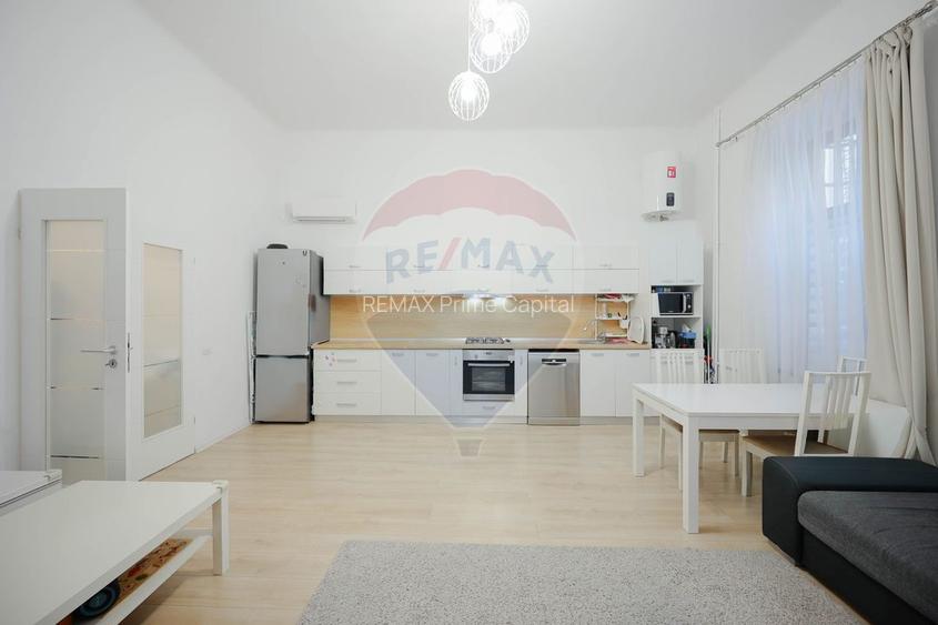 Apartament cu 3 camere de vânzare, ultracentral - 6