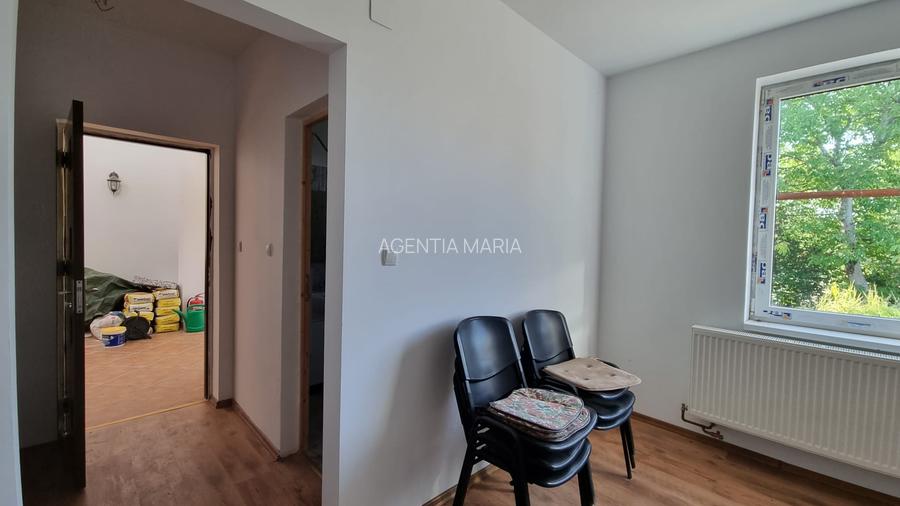 Casa Pensiune in Viile Satu Mare teren 1,63 ha, 11 camere, 10 bai - 21