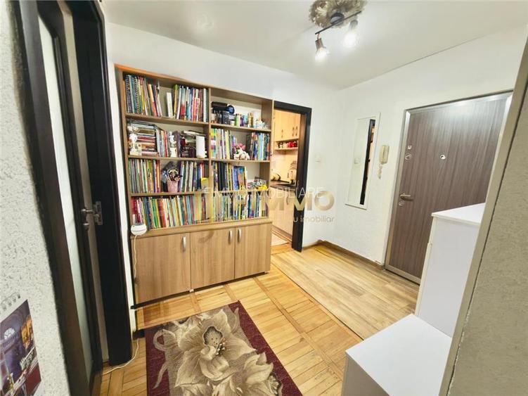 Apartament 3 camere | 2 bai | 68 mp | Zamca | ID : 1662 - 8