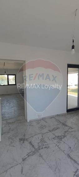 Casă / Vilă cu 5 camere de vânzare - 10