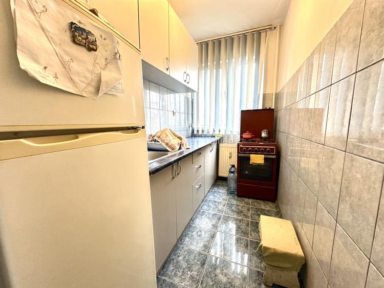 Apartament modern, 3 camere, etajul 3 - zona Cetatii - 4