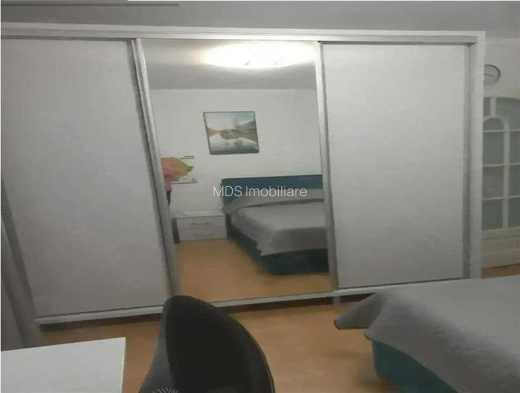 Decomandat la etajul 2 cu 2 bai si 3 balcoane - 7